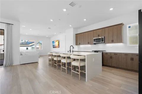 27513 Illumination Court, Valencia, CA MLS: SR25040397