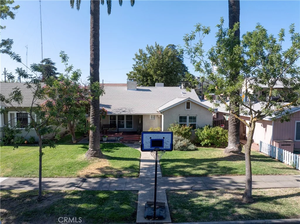 420 W 19th Street, Merced, CA 95340