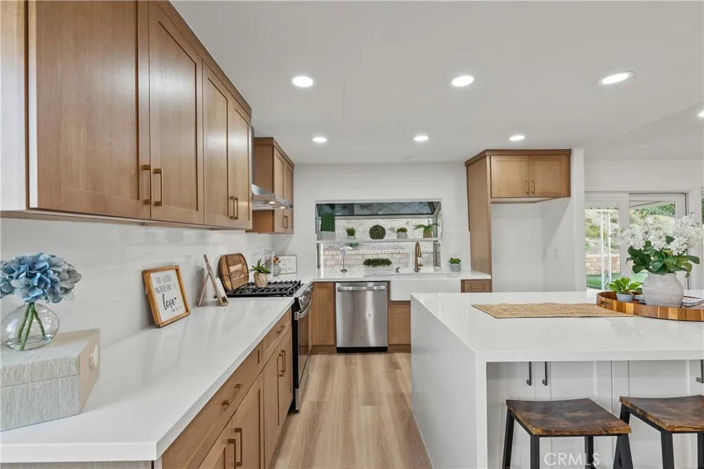 Additional image 65 of 27139 Vista Encantada Dr, Valencia, CA 91354