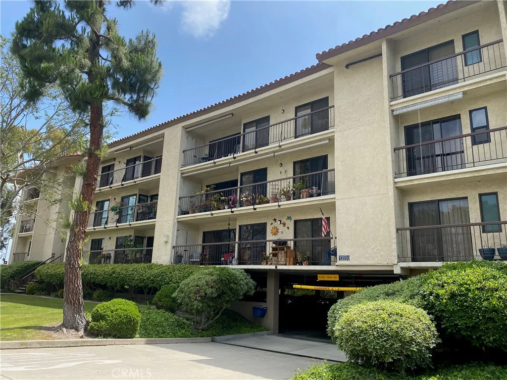 13550 Del Monte Dr Unit 101B  