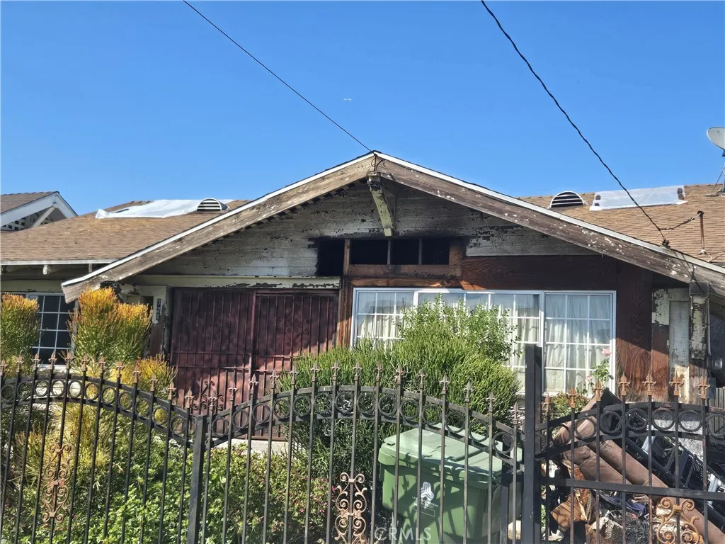 721 W 50th St, Los Angeles, CA 90037