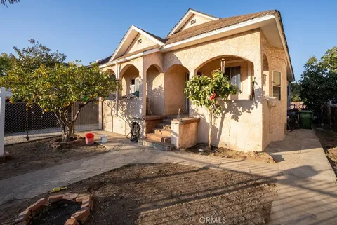 1447 E 22nd Street, Los Angeles, CA 90011 - MLS#: CV25041123