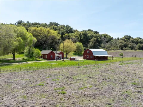 2925 Oakdale Road, Paso Robles, CA 93446 - MLS#: NS25079946