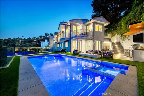 3548 Multiview Drive, Los Angeles, CA MLS: GD25084362