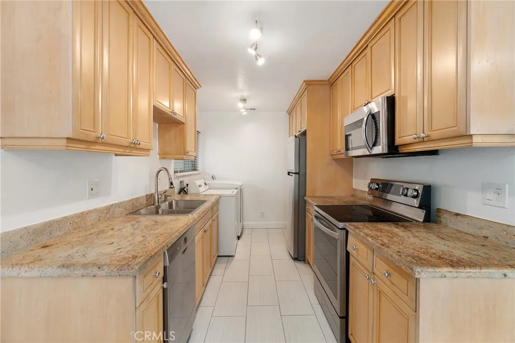 Additional image 32 of 4726 Park Granada Unit 216, Calabasas, CA 91302