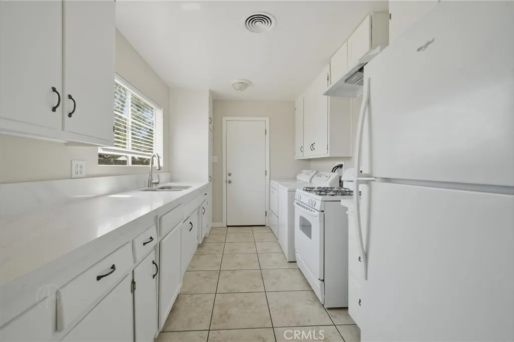 Additional image 41 of 2540 Lynwood St, Bakersfield, CA 93306