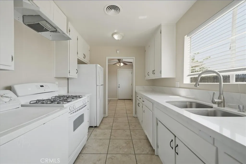 Additional image 15 of 2540 Lynwood St, Bakersfield, CA 93306