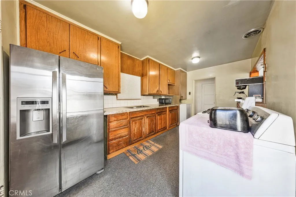 Additional image 62 of 3729 Easy Ave, Long Beach, CA 90810