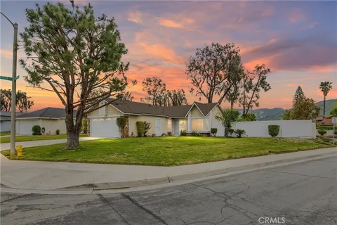 11697 Old Field Avenue, Fontana, CA MLS: IG25062923