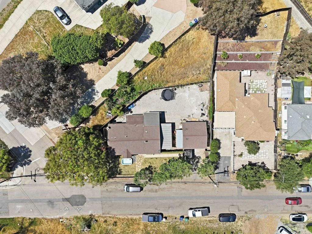 Additional image 76 of 916 Madera Street, San Diego, CA 92114