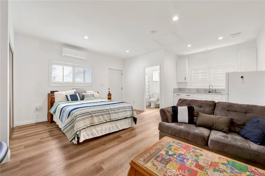 Additional image 24 of 2149 Cullivan Street, Los Angeles, CA 90047