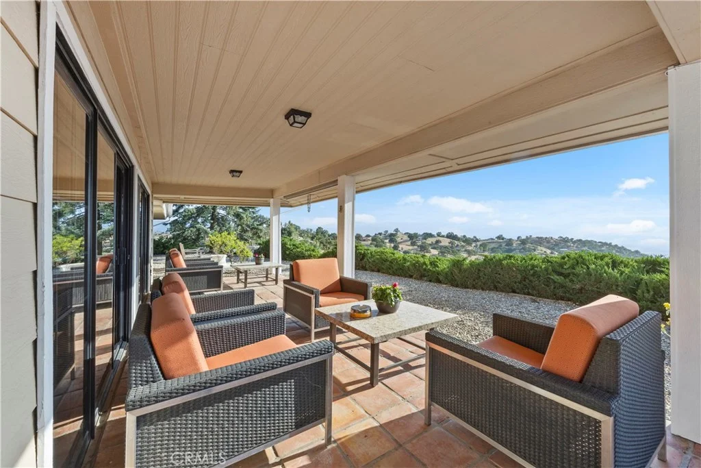 30300 Piebald Court, Tehachapi, CA 93561