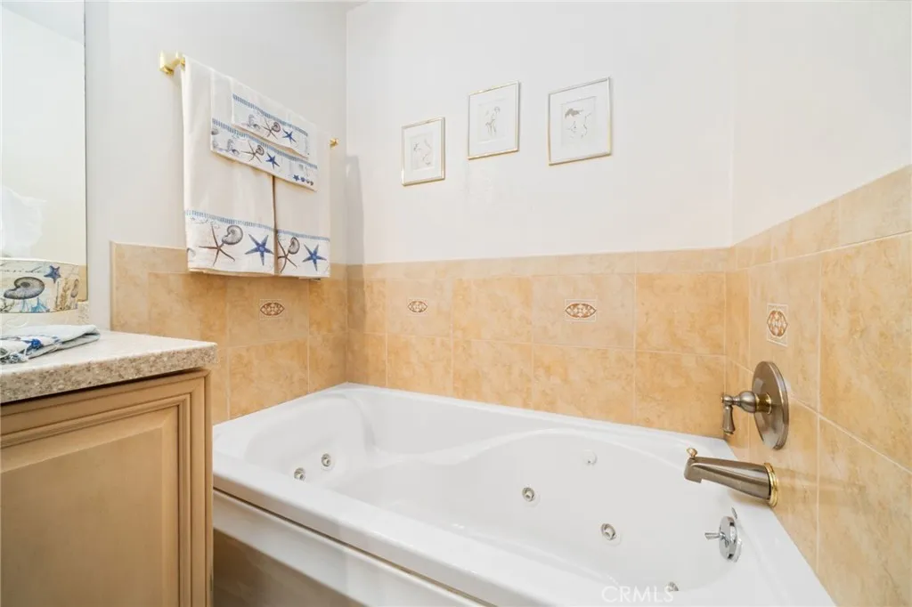 Additional image 34 of 3665 E 1st St Unit 202, Long Beach, CA 90803