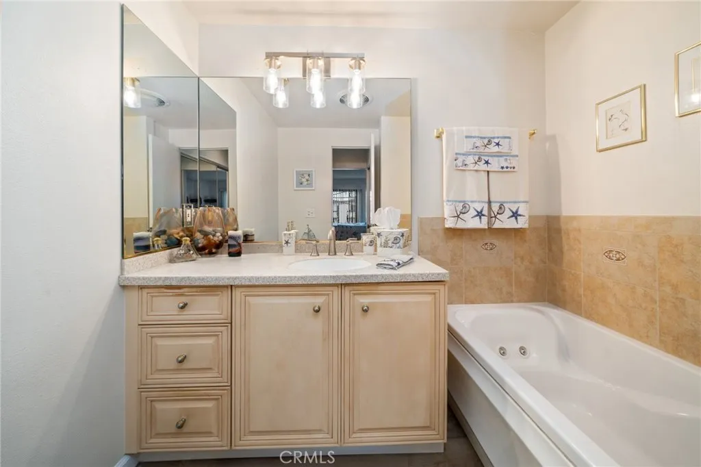 Additional image 12 of 3665 E 1st St Unit 202, Long Beach, CA 90803