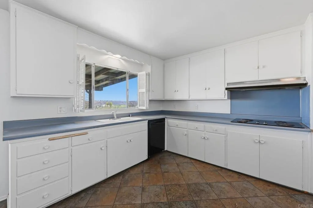 Additional image 57 of 5561 Drover Street, San Diego, CA 92115
