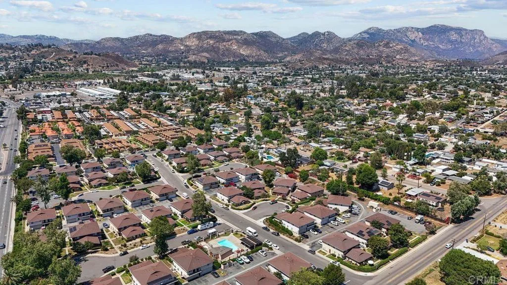 12156 Wintergreen Drive Unit 2, Lakeside, CA 92040