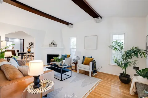 1764 S Garth Avenue, Los Angeles, CA 90035 - MLS#: BB25014918