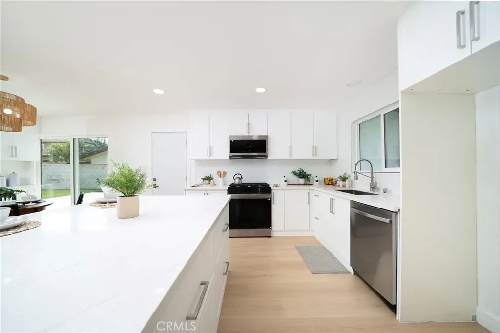 Additional image 7 of 10232 Halawa Dr, Huntington Beach, CA 92646
