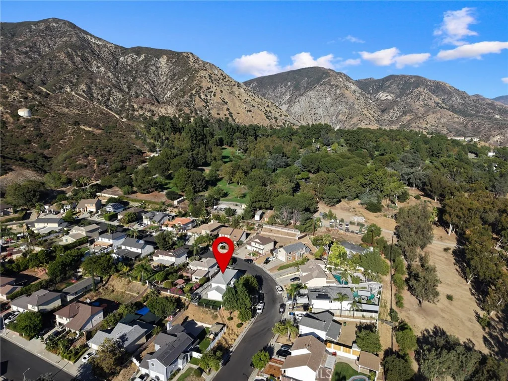 13265 Parkland Cir, Sylmar, CA 91342