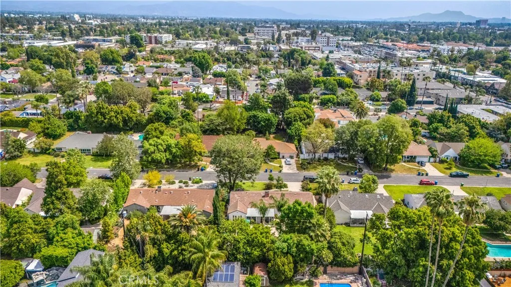 Additional image 69 of 6843 Chisholm Ave, Van Nuys, CA 91406