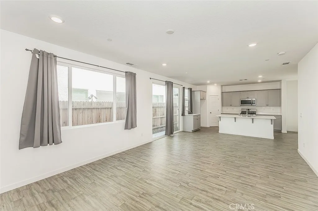 Additional image 79 of 2844 N Vahe, Fresno, CA 93737