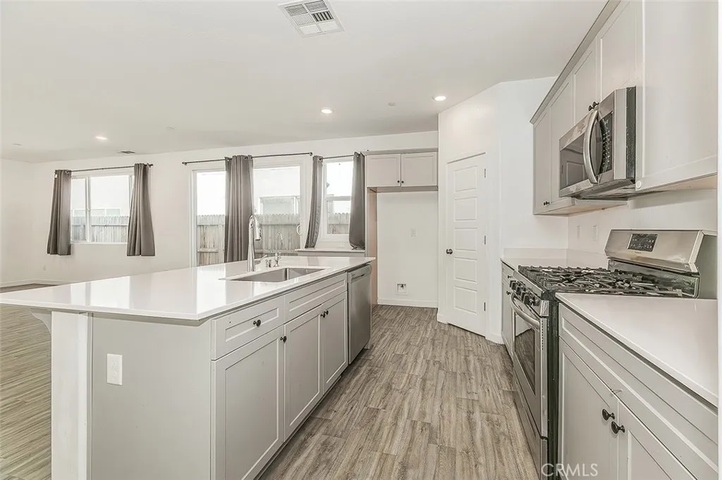 Additional image 83 of 2844 N Vahe, Fresno, CA 93737