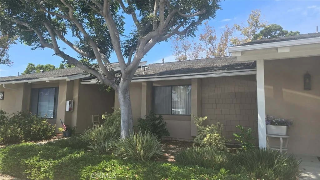 8566 Colusa Cir Court Unit 905D, Huntington Beach, CA 92646