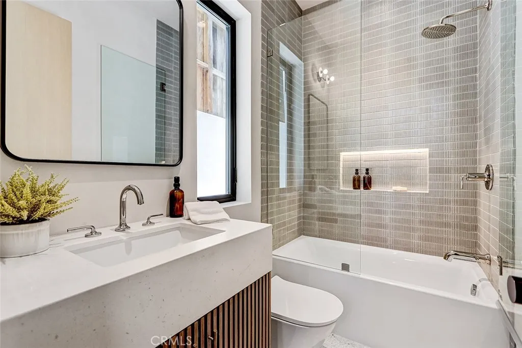 Additional image 57 of 1404 Manhattan Ave, Manhattan Beach, CA 90266