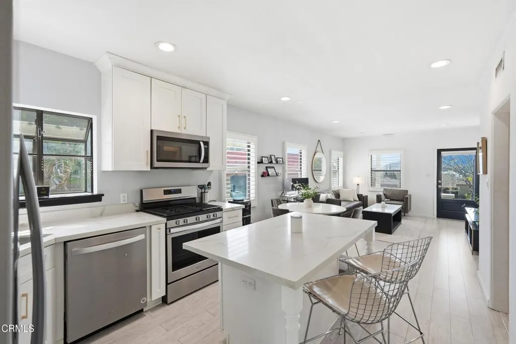 Additional image 12 of 3233 Community Avenue, La Crescenta, CA 91214