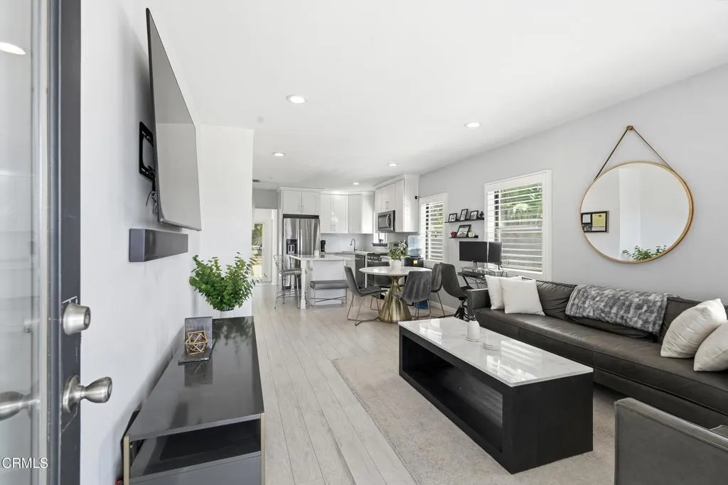 Additional image 6 of 3233 Community Avenue, La Crescenta, CA 91214