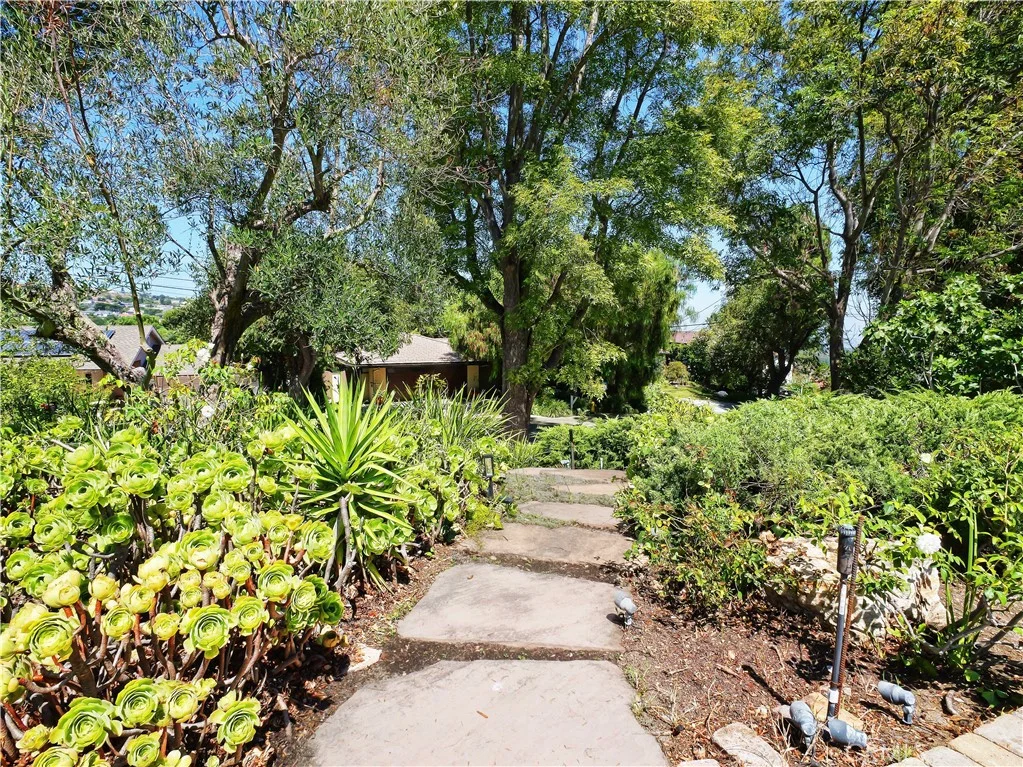 27424 Rainbow Ridge Rd, Palos Verdes Peninsula, CA 90274