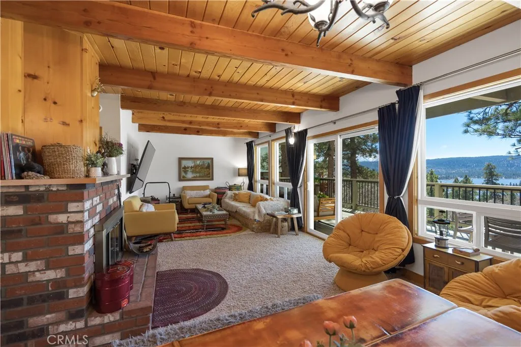 Additional image 4 of 39563 Raccoon Drive, Fawnskin, CA 92333