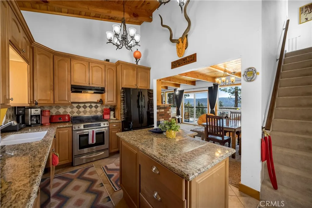 Additional image 16 of 39563 Raccoon Drive, Fawnskin, CA 92333