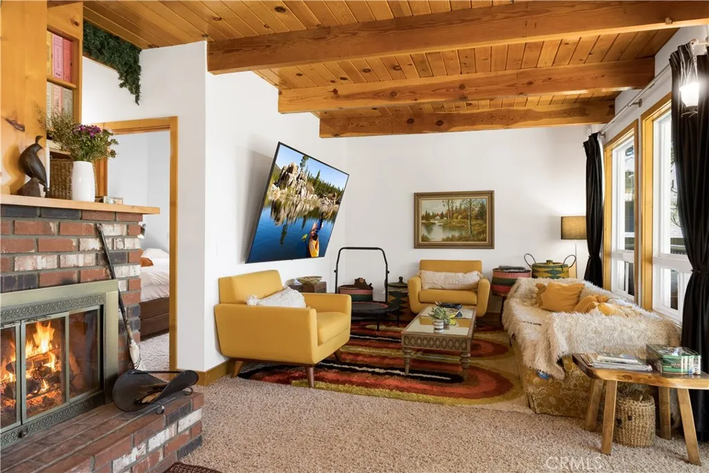 Additional image 7 of 39563 Raccoon Drive, Fawnskin, CA 92333