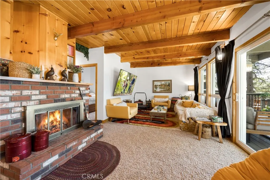 Additional image 5 of 39563 Raccoon Drive, Fawnskin, CA 92333