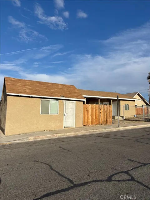 115 S 2nd Avenue, Barstow, CA MLS: CV25089847