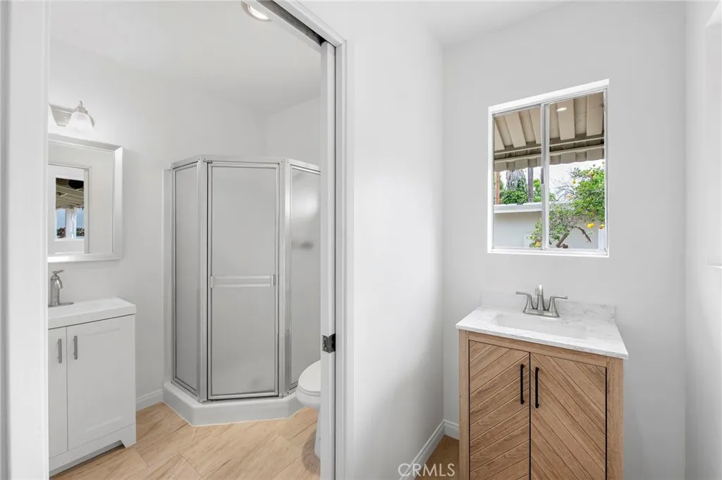 Additional image 22 of 956 S Oak St, Inglewood, CA 90301