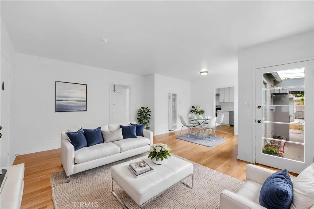 Additional image 6 of 956 S Oak St, Inglewood, CA 90301