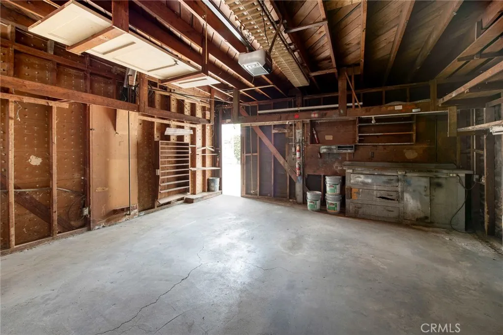956 S Oak St, Inglewood, CA 90301