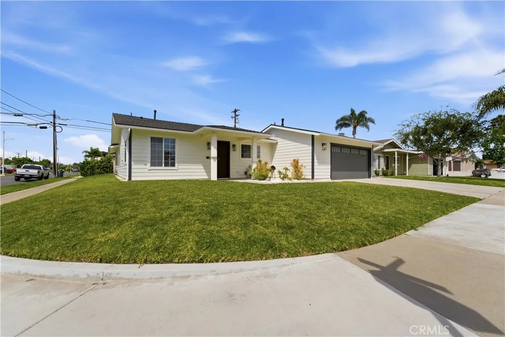 Additional image 4 of 10121 Kukui Dr, Huntington Beach, CA 92646