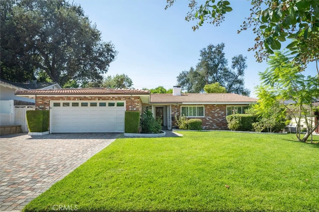 25065 Highspring Avenue, Newhall, CA 91321