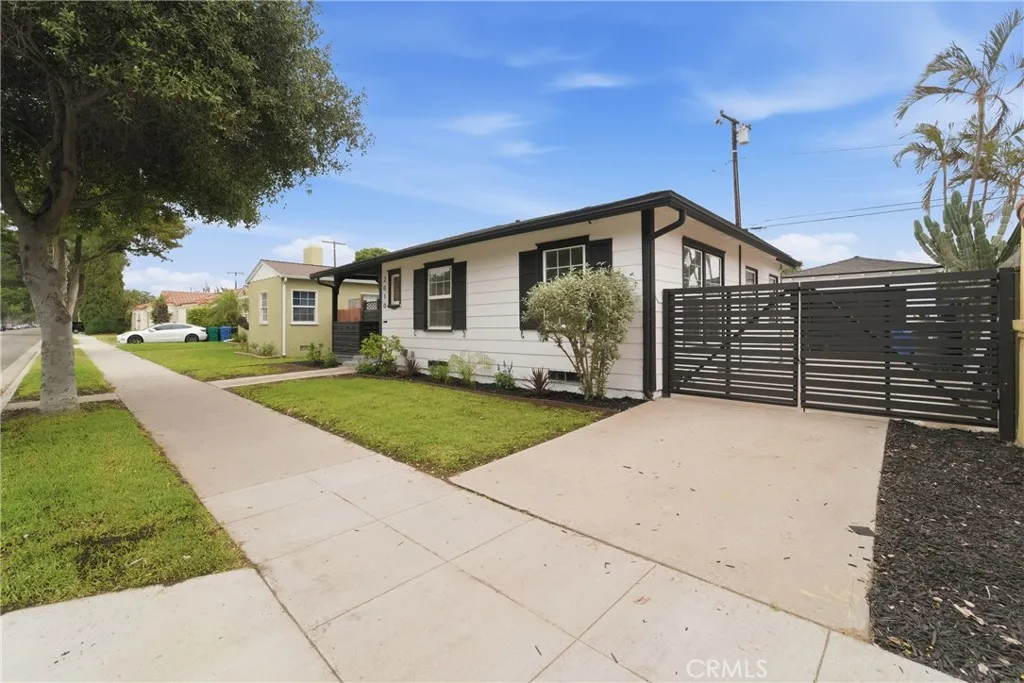 Additional image 46 of 2010 Golden Ave, Long Beach, CA 90806