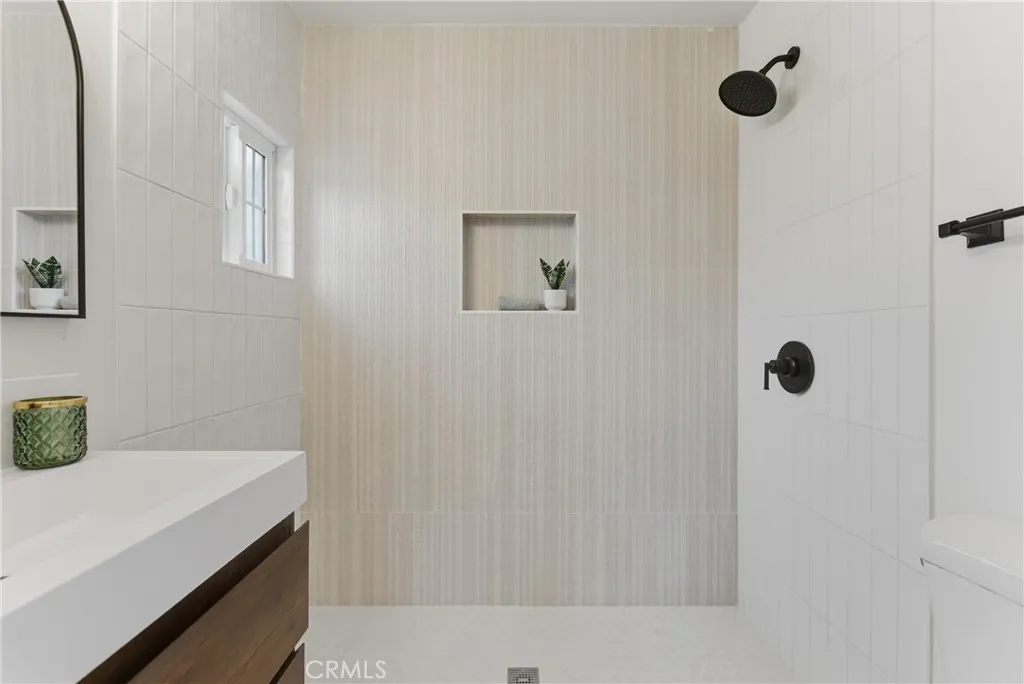 Additional image 34 of 2010 Golden Ave, Long Beach, CA 90806