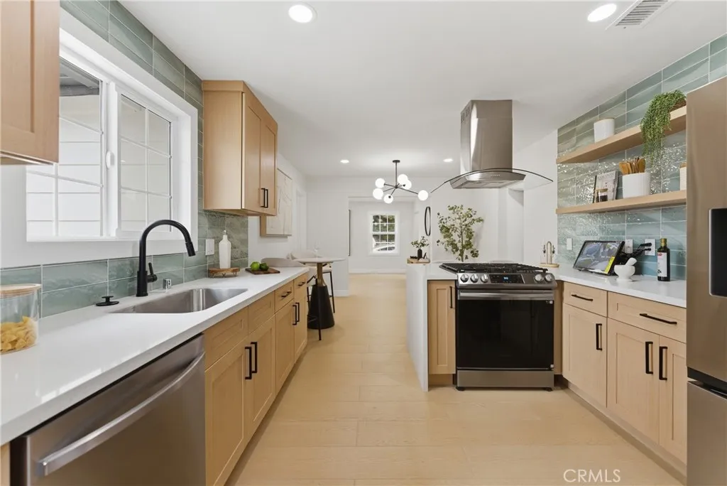 Additional image 62 of 2010 Golden Ave, Long Beach, CA 90806