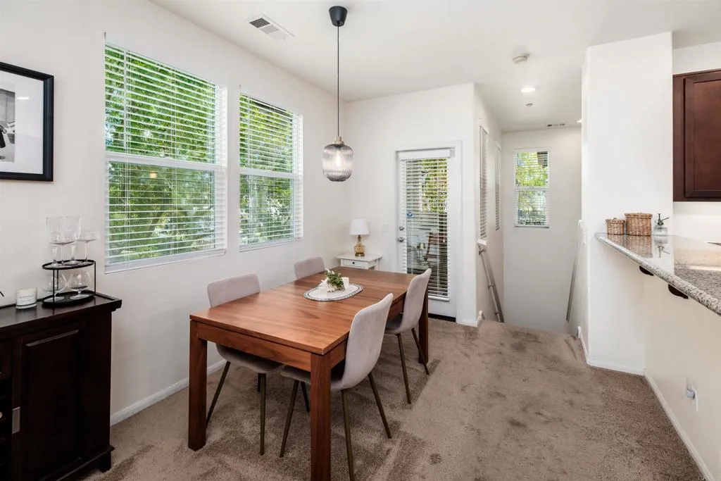 Additional image 7 of 451 Avenida De La Luna, Vista, CA 92083