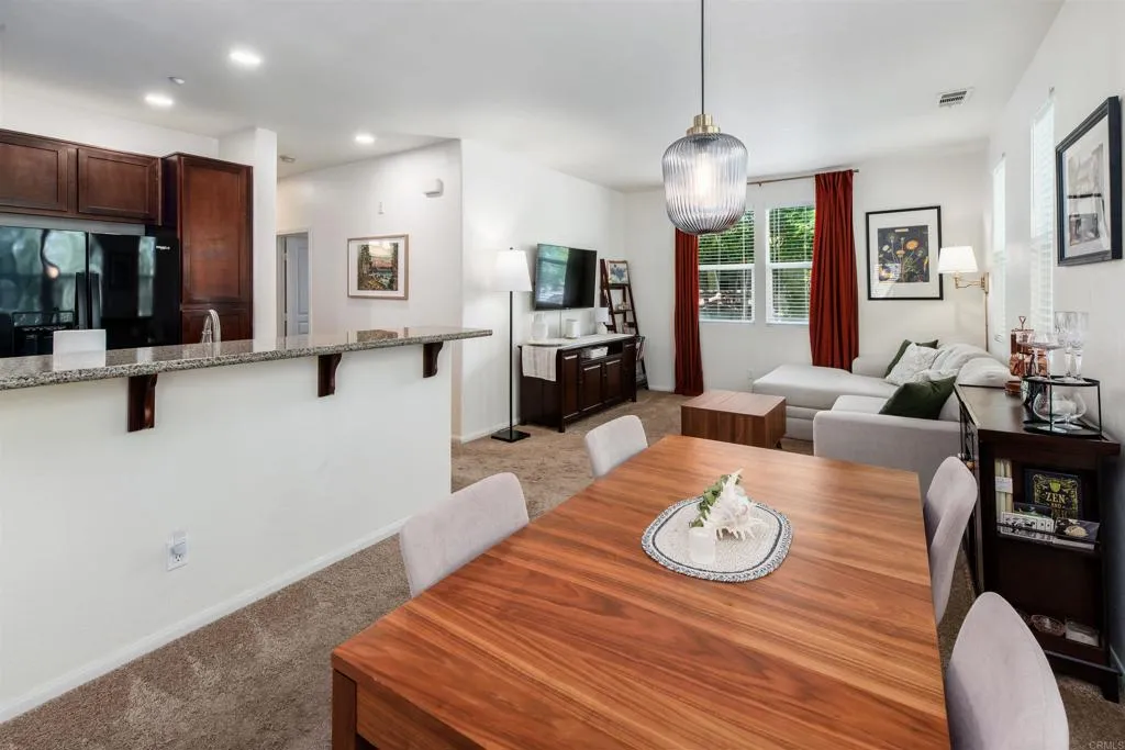 Additional image 12 of 451 Avenida De La Luna, Vista, CA 92083