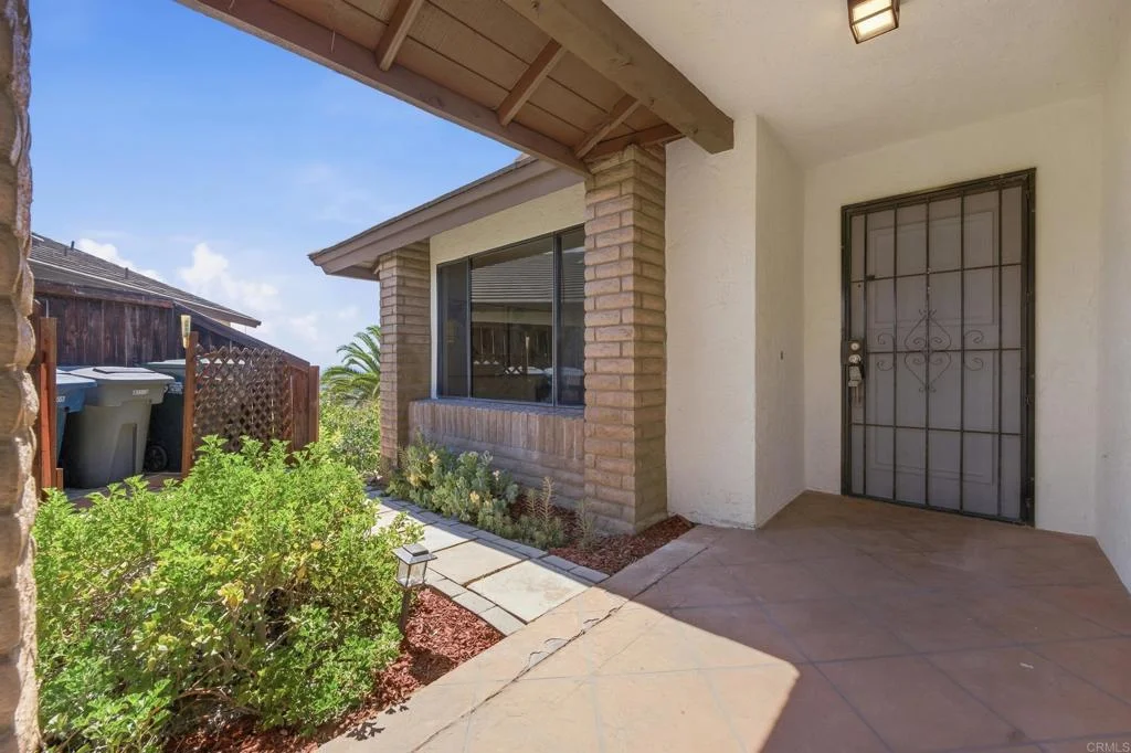 2032 Fiesta Gln, Escondido, CA 92027