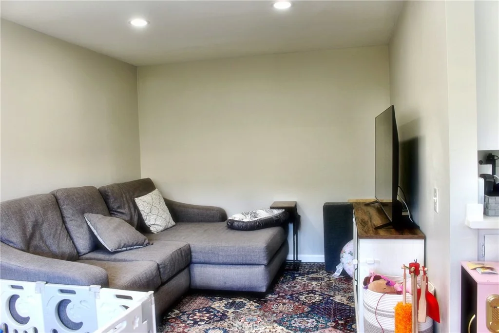 Additional image 33 of 1049 W Pine St Unit c, Upland, CA 91786