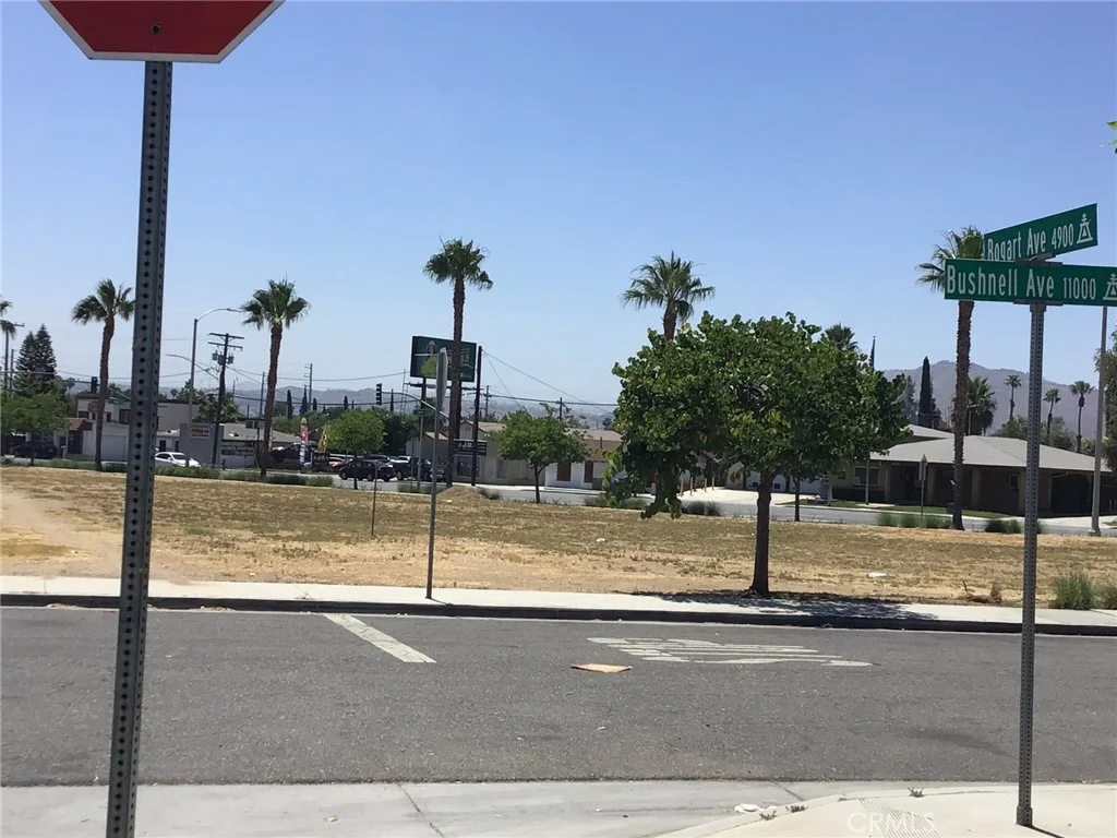Bushnell Avenue, Riverside, CA 92505