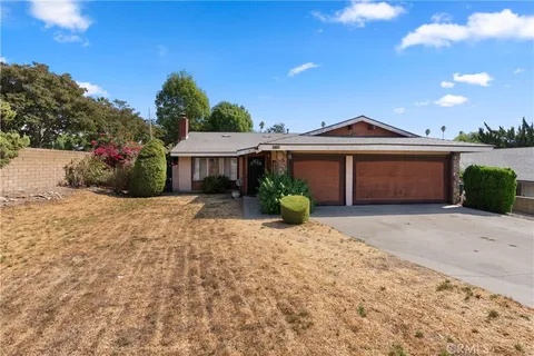 8013 Orangewood Drive, Rancho Cucamonga, CA MLS: OC25059364
